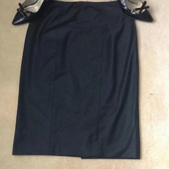 🌹 Gorgeous bebe pencil skirt 🌹 - Picture 1 of 7